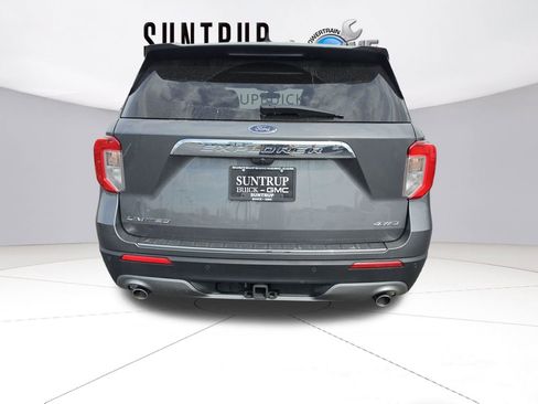 Used 2023 Ford Explorer Limited w/ Limited Technology Package image 4