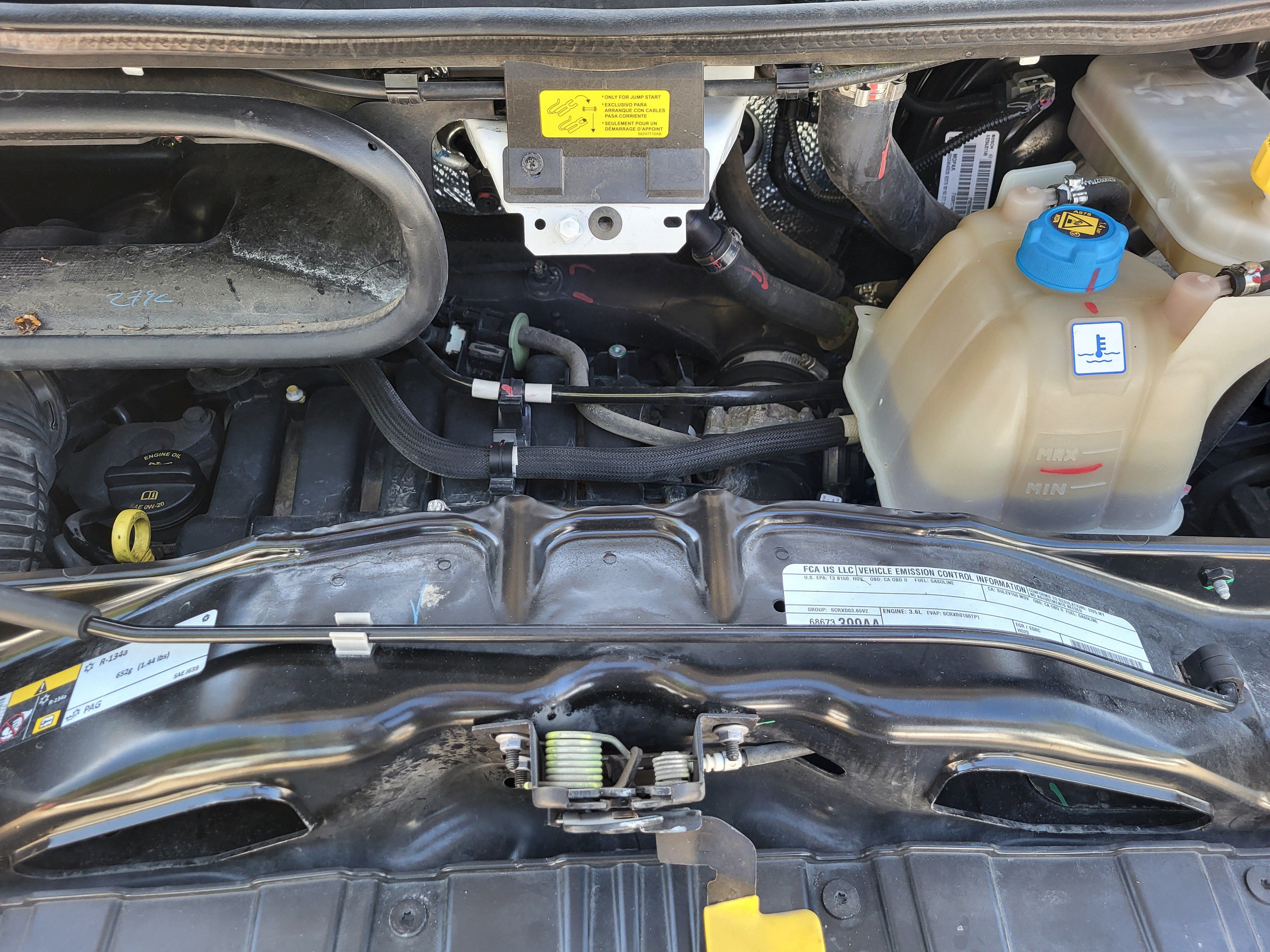 Used 2025 RAM ProMaster 2500 w/ Convenience Group FWD image 24