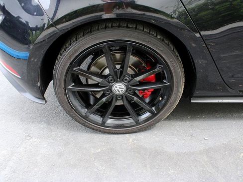 Used 2019 Volkswagen GTI Rabbit Edition image 8