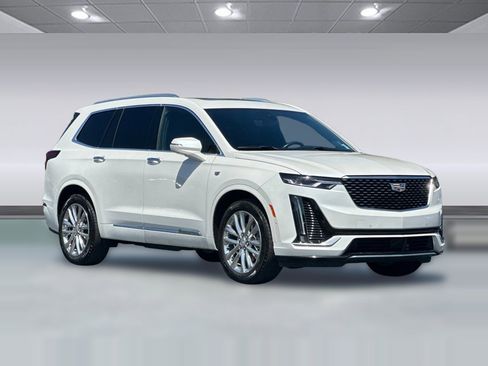 Used 2021 Cadillac XT6 Premium Luxury FWD image 7