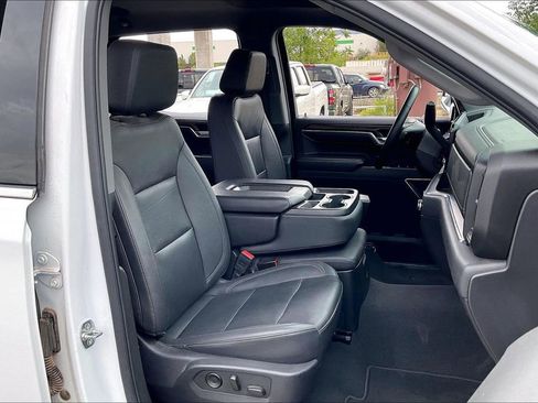 Used 2025 GMC Sierra 1500 SLT RWD image 7