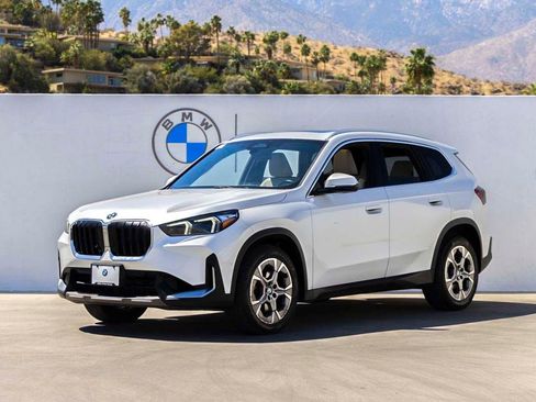 Used 2023 BMW X1 xDrive28i image 1