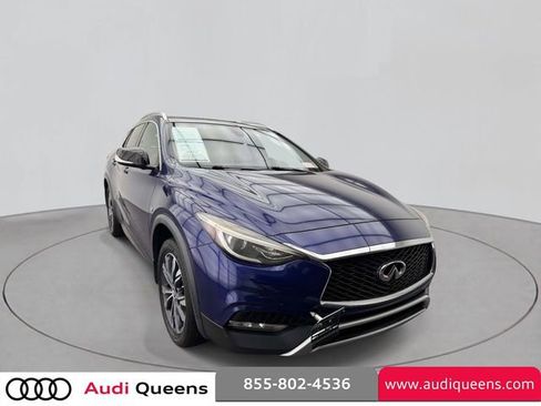 Used 2018 INFINITI QX30 Premium w/ Cargo Package AWD/4WD image 3