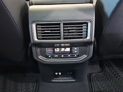 New 2026 Volkswagen Atlas SEL Premium R-Line image 18