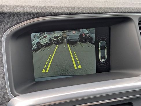 Used 2017 Volvo S60 T5 Inscription Platinum image 22