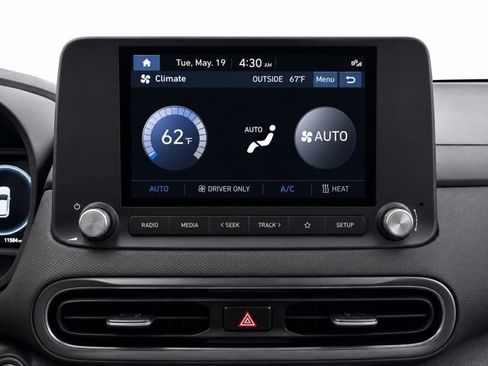 Used 2023 Hyundai Kona SE FWD image 29