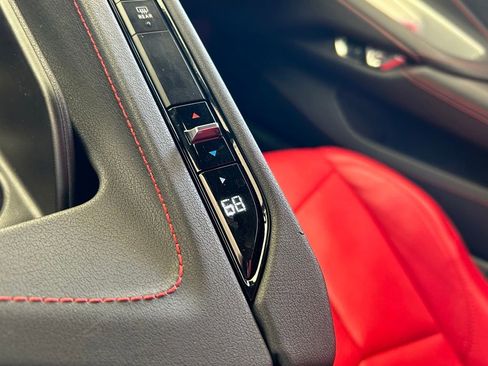 Used 2022 Chevrolet Corvette Stingray Coupe w/ Z51 Performance Package image 44