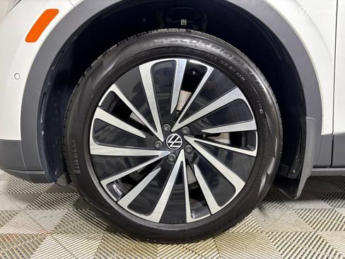 Used 2023 Volkswagen ID.4 Pro S Plus AWD/4WD image 30