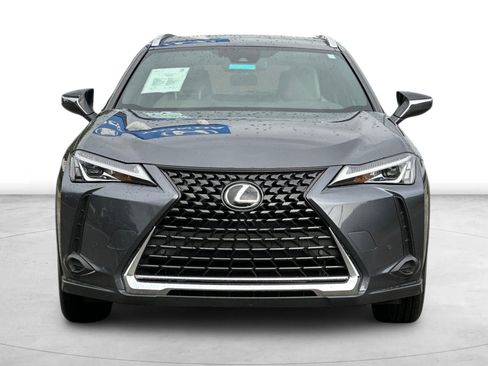 Used 2022 Lexus UX 200 w/ Accessory Package (Z2) FWD image 10