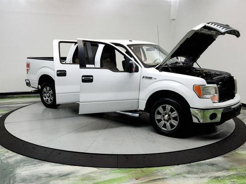 Used 2010 Ford F150 XLT image 10