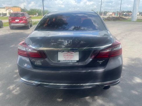 Used 2017 Honda Accord LX image 6