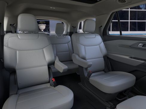 New 2026 Ford Explorer Active w/ Active Comfort Package AWD/4WD image 39