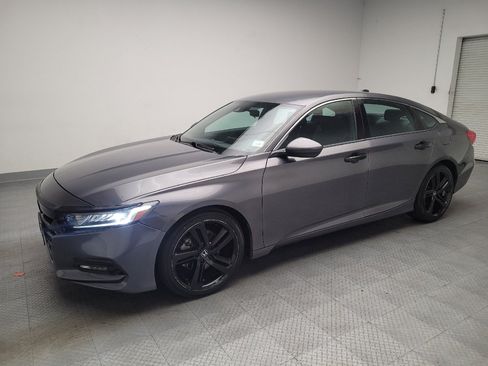 Used 2019 Honda Accord Sport image 2