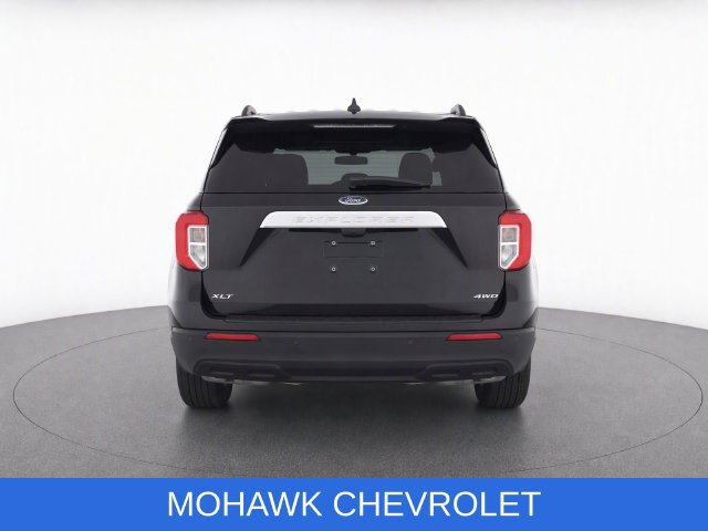 Used 2024 Ford Explorer XLT AWD/4WD image 8