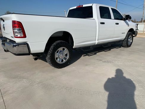 Used 2022 RAM 2500 Tradesman w/ Chrome Appearance Group AWD/4WD image 2