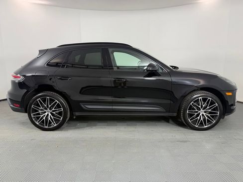Certified 2023 Porsche Macan image 8