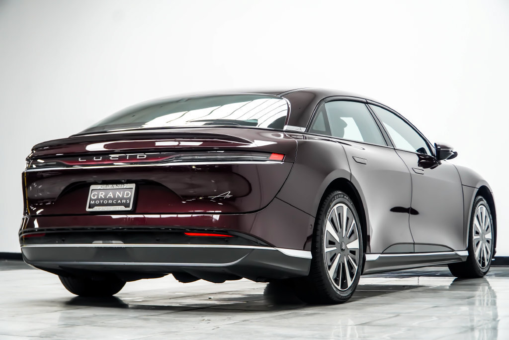 Used 2024 Lucid Air Pure RWD image 20