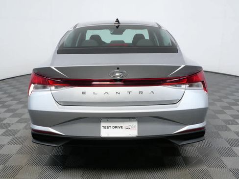 Certified 2023 Hyundai Elantra SEL w/ Convenience Package image 28