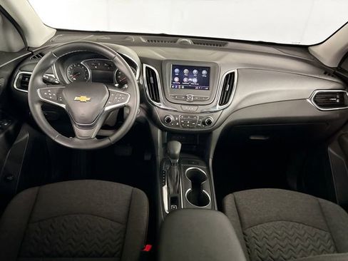 Used 2024 Chevrolet Equinox LT FWD image 16