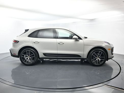 Certified 2025 Porsche Macan image 16