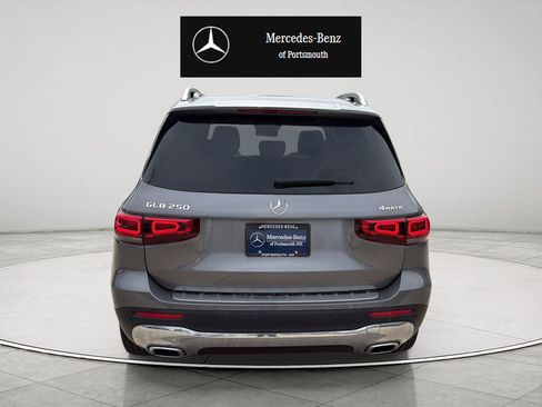 Certified 2022 Mercedes-Benz GLB 250 4MATIC image 4