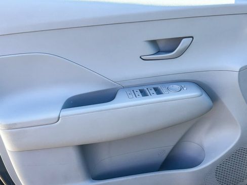 Used 2024 Hyundai Kona SEL FWD image 25