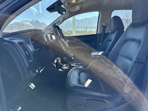 Used 2017 GMC Canyon SLT w/ Driver Alert Package image 18