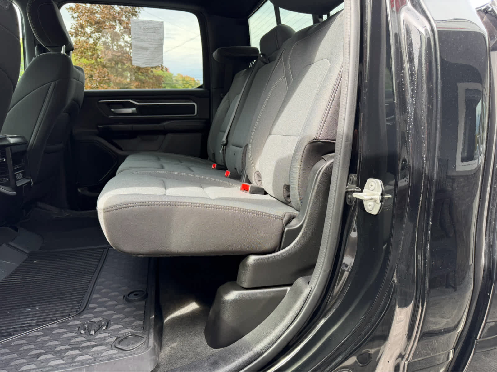 Used 2023 RAM 1500 Big Horn AWD/4WD image 16