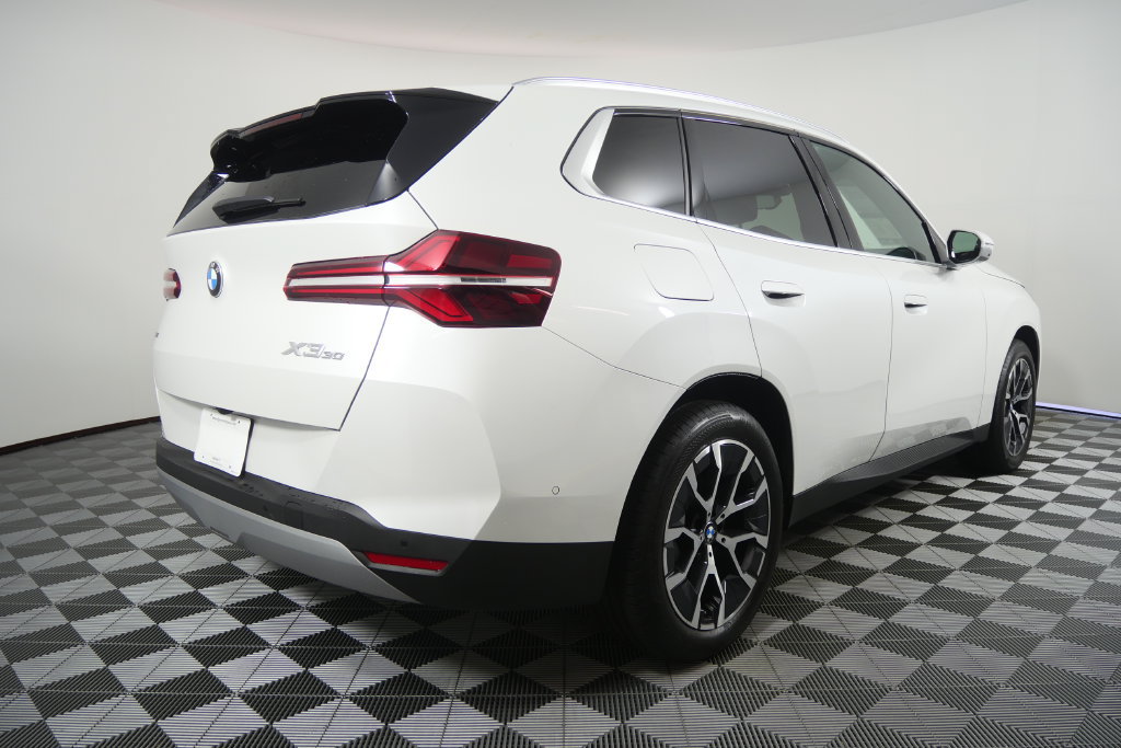 Certified 2026 BMW X3 xDrive30i AWD/4WD image 4