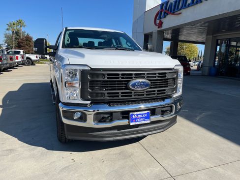 New 2026 Ford F350 XL w/ XL Chrome Package AWD/4WD image 3