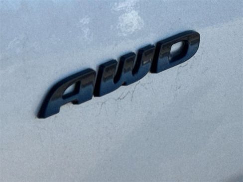 Used 2023 Chrysler 300 Touring L w/ Popular Equipment Group image 7