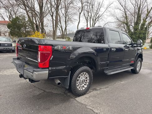 Used 2021 Ford F350 XLT w/ XLT Premium Package image 6