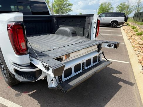 Used 2023 GMC Sierra 1500 AT4 w/ AT4 Preferred Package image 12