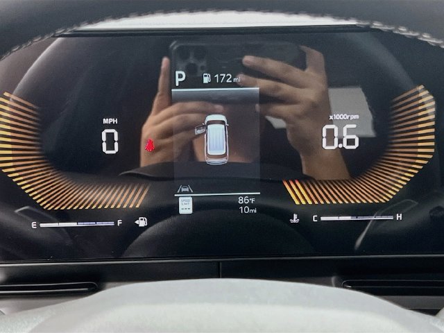 New 2027 Kia Carnival LX FWD image 12