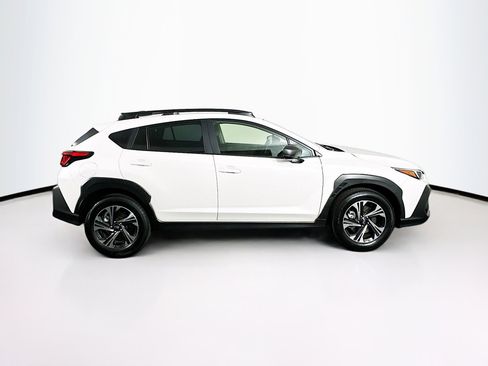 Used 2024 Subaru Crosstrek 2.0i Premium image 10