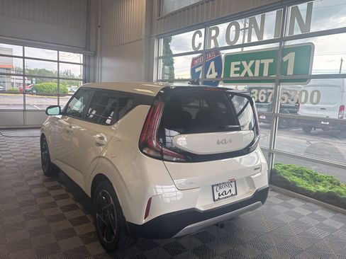 New 2025 Kia Soul EX image 4