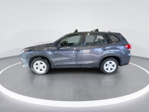 Used 2022 Subaru Forester Base image 5