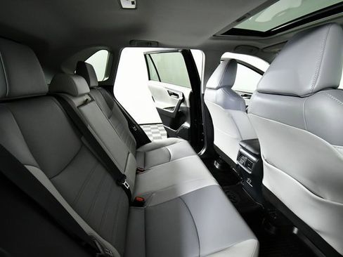 Used 2019 Toyota RAV4 Limited image 24