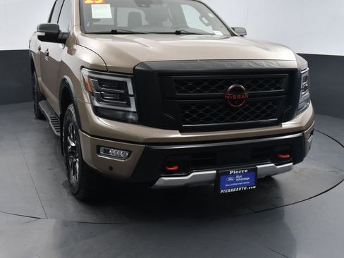 Used 2023 Nissan Titan PRO-4X w/ Pro-4x Convenience Package image 19