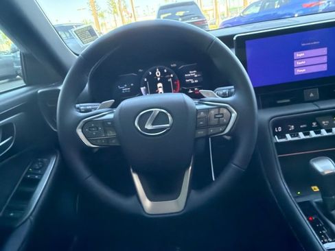 Used 2026 Lexus IS 350 F Sport RWD image 17