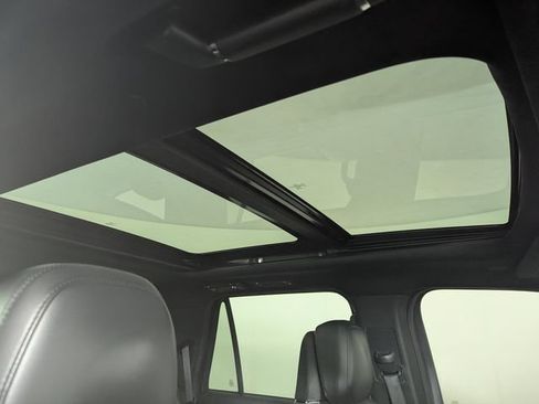 Used 2020 Lincoln Navigator Reserve w/ Equipment Group 208A Reserve AWD/4WD image 25