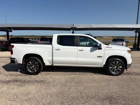 Used 2022 Chevrolet Silverado 1500 LT w/ Texas Edition Plus AWD/4WD image 4