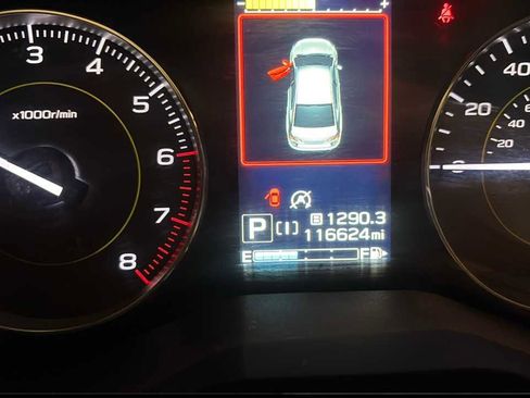 Used 2021 Subaru Crosstrek 2.5i Sport w/ Moonroof Package image 4