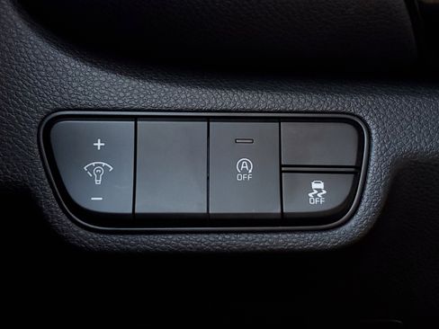 Used 2025 Kia Seltos S image 33