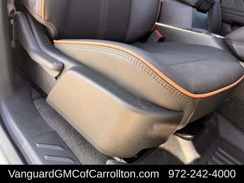 New 2026 GMC Canyon AT4 AWD/4WD image 24