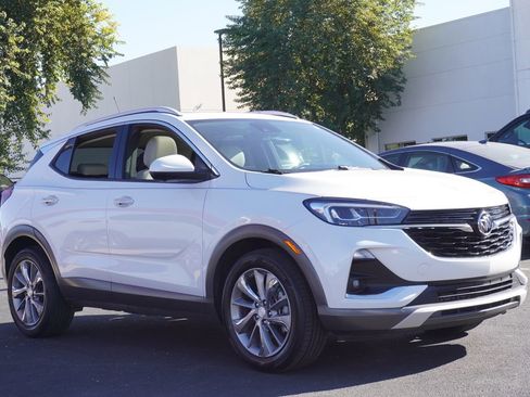 Certified 2021 Buick Encore GX Essence w/ Advanced Technology Package image 4