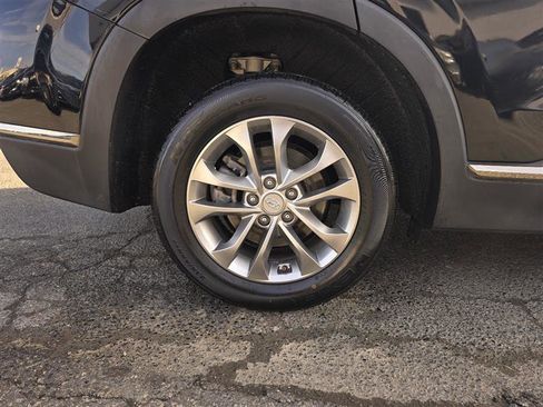 Used 2019 Hyundai Santa Fe SE image 14