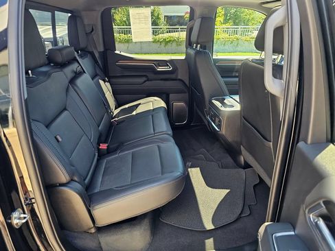 Used 2024 GMC Sierra 1500 Denali w/ Denali Reserve Package AWD/4WD image 12