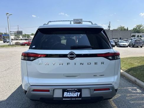 Certified 2024 Nissan Pathfinder SL AWD/4WD image 27