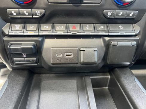 Certified 2022 Chevrolet Silverado 2500 LTZ w/ LTZ Plus Package AWD/4WD image 28